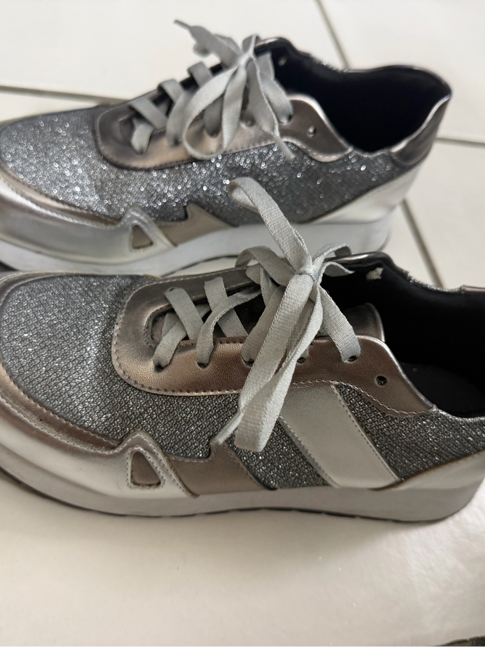 Women's Silver Metallic Glitter Fashion Sneakers